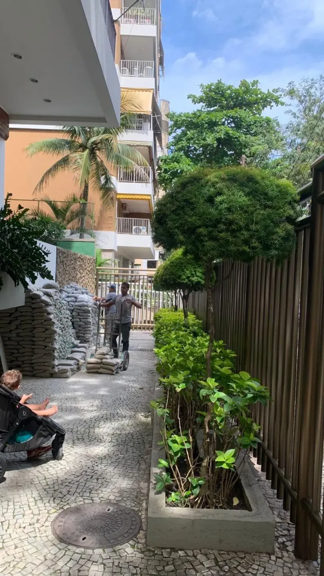 Квартира 71 м² с 1 спальней и приватным садом — photo 44