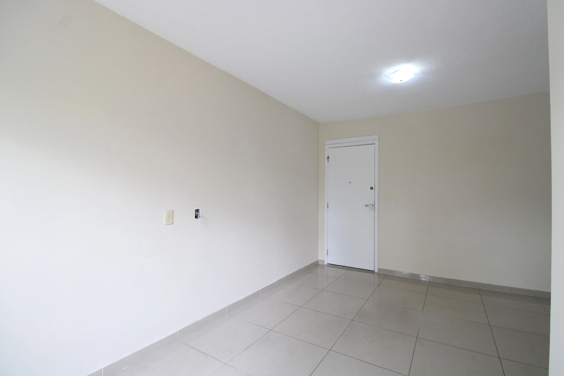 2-bedroom apartment with balcony, well kept and tidy — photo 7