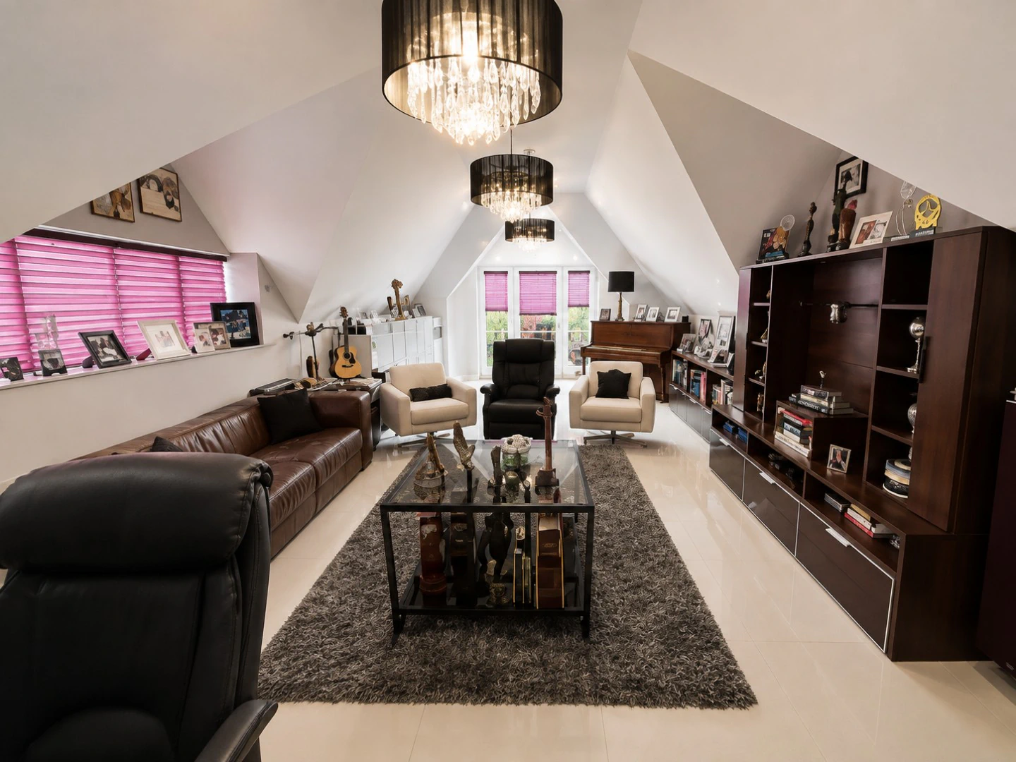 Casa mobiliada com 6 suítes e jardim privativo — photo 29