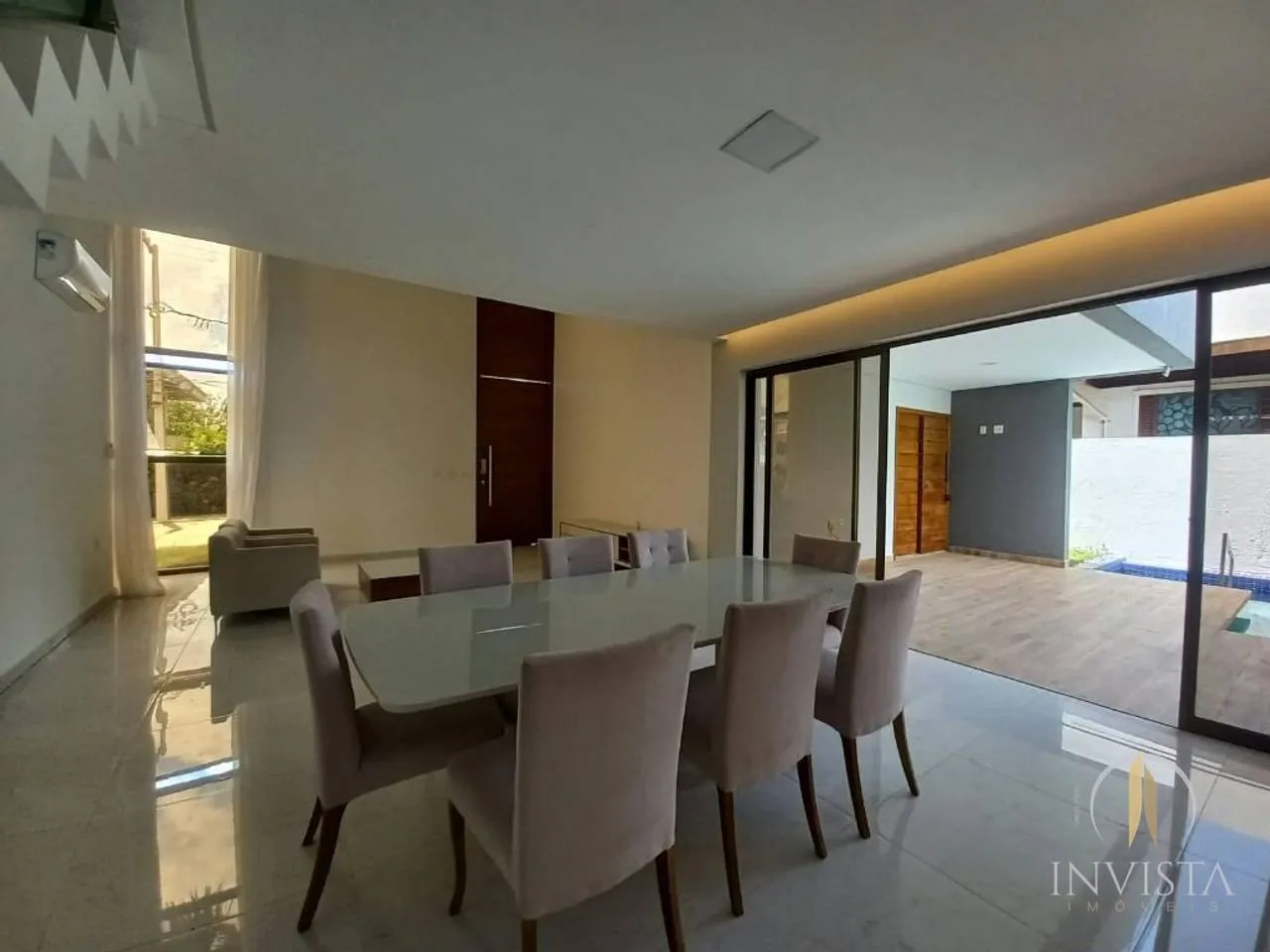 Furnished house, 481 m², with floor-to-ceiling windows — photo 46