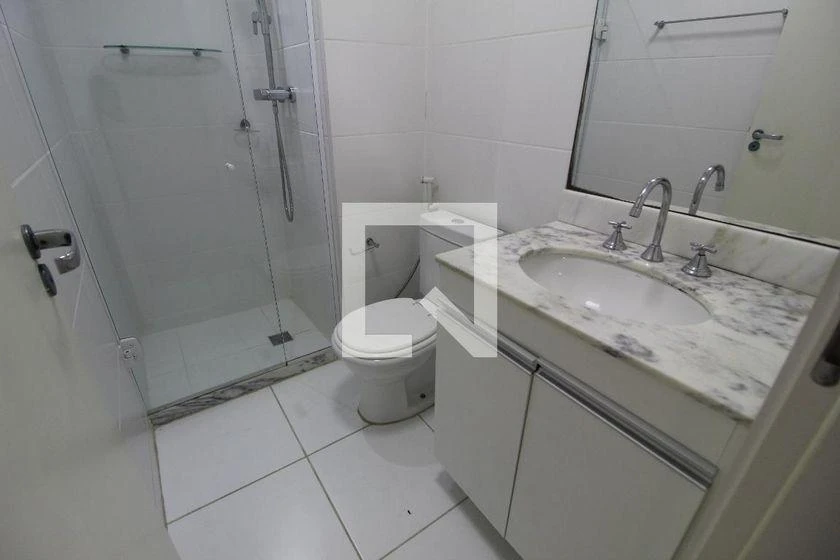 3-bedroom apartment in a building with a gym — photo 11