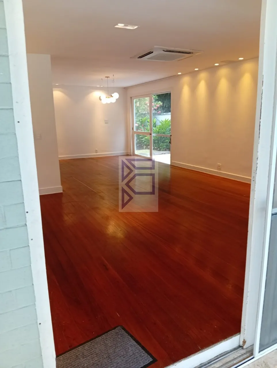 Casa para locação sem mobília, 4 quartos e armários — photo 3