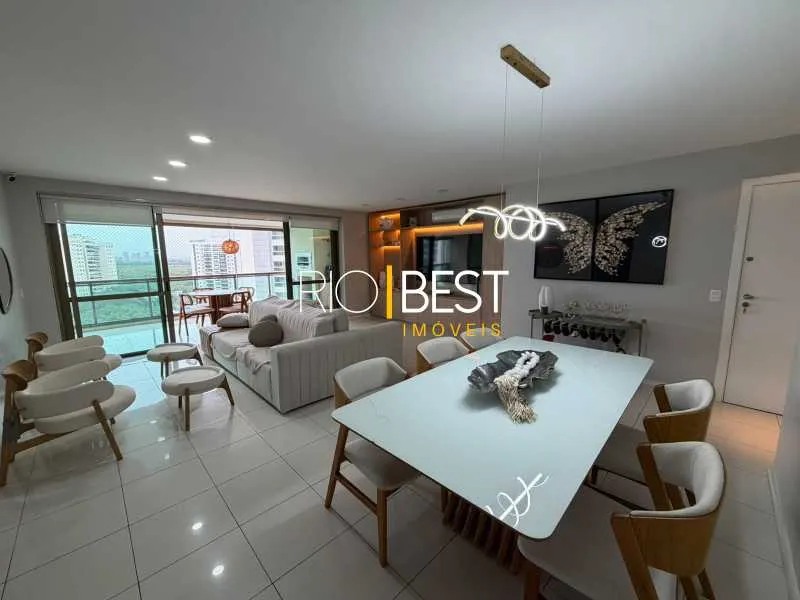 4-bedroom apartment with 5 bathrooms and 3 parking spots — photo 4