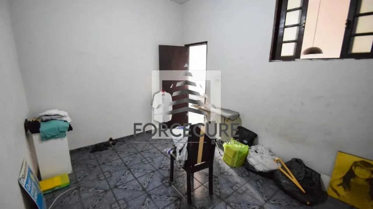 Apartamento mobiliado com 4 quartos e 2 banheiros — photo 14