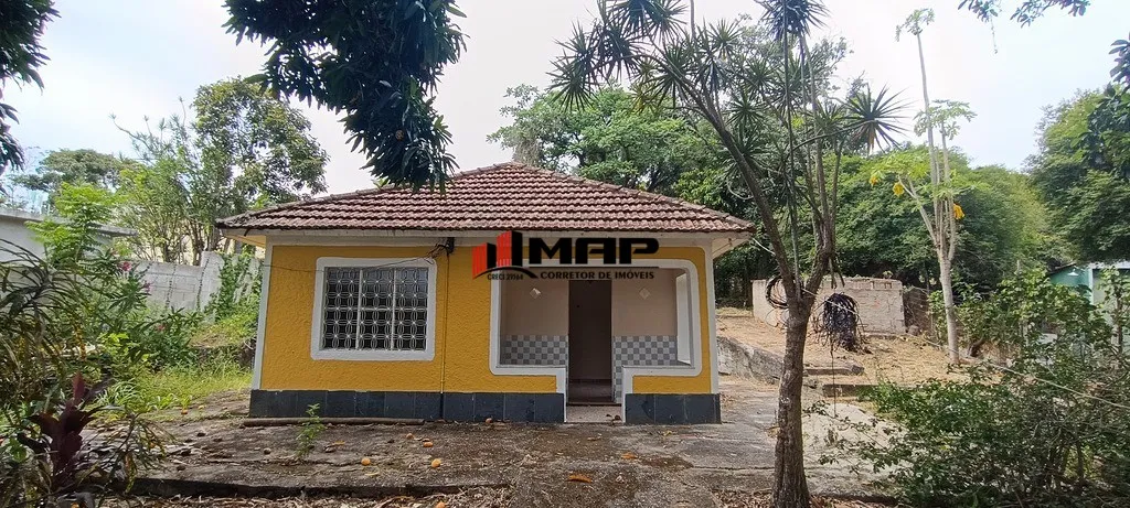 Unfurnished house with a separate kitchen and 2 bedrooms