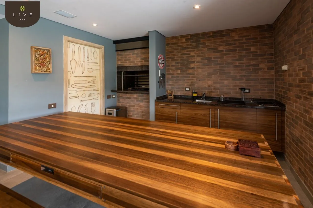House with 4 bedrooms and mountain view — photo 11
