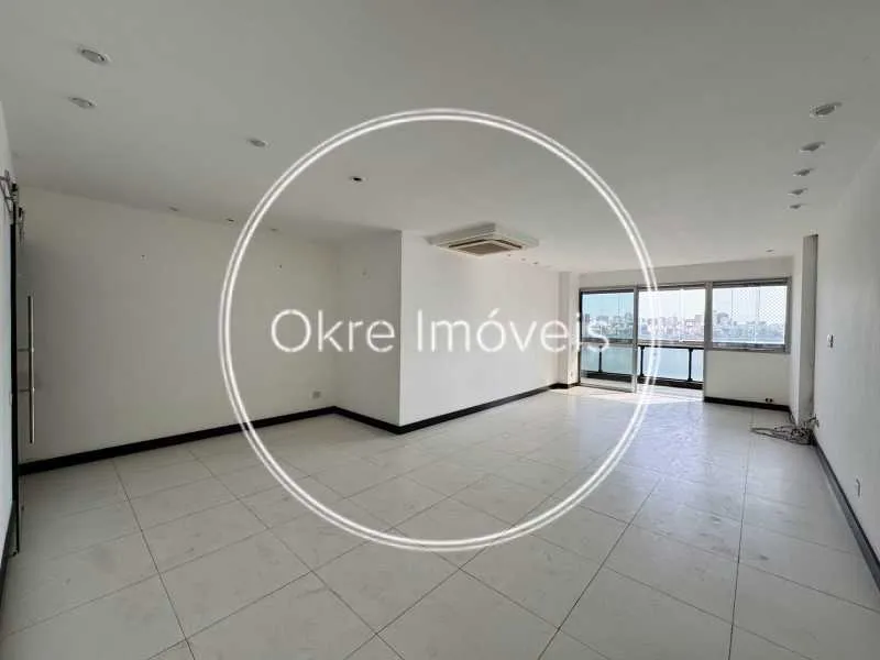 4-bedroom apartment with 160 m² and 2 parking spots — photo 17