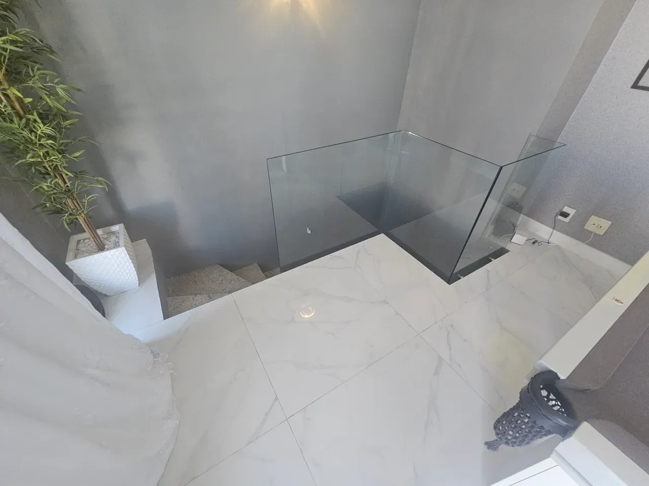Apartamento com 5 quartos e 5 banheiros em 215 m² — photo 21