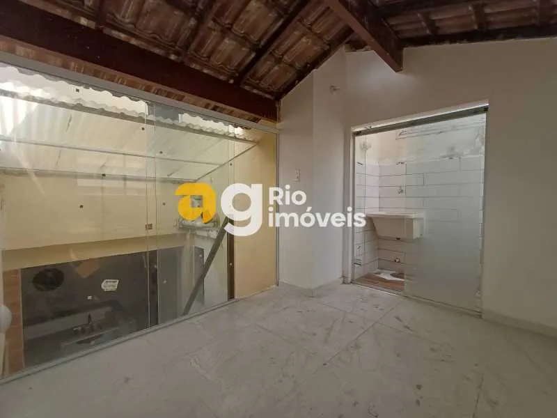 2-bedroom apartment with open-plan kitchen and 1 parking spot — photo 7