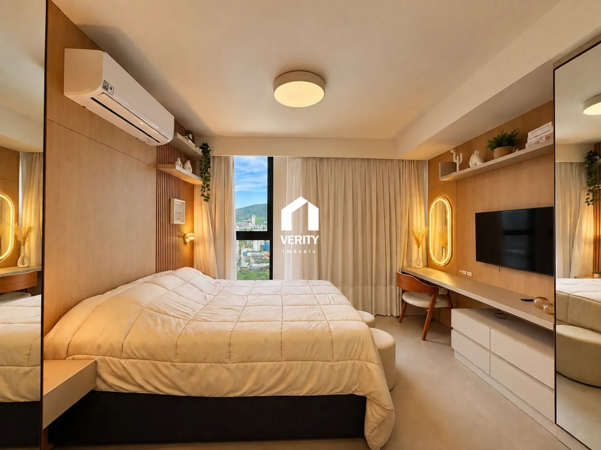 Furnished studio, 36 m², with a home office