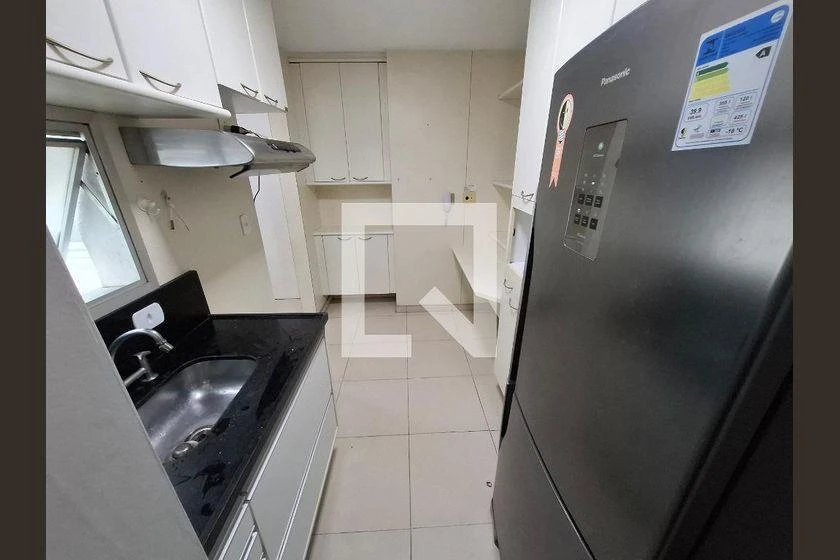 Home office in a 4-bedroom apartment, 140 m² — photo 2