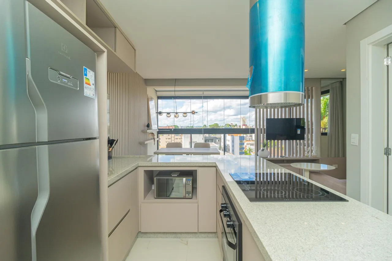 Furnished 1-bedroom apartment with open-plan kitchen — photo 8