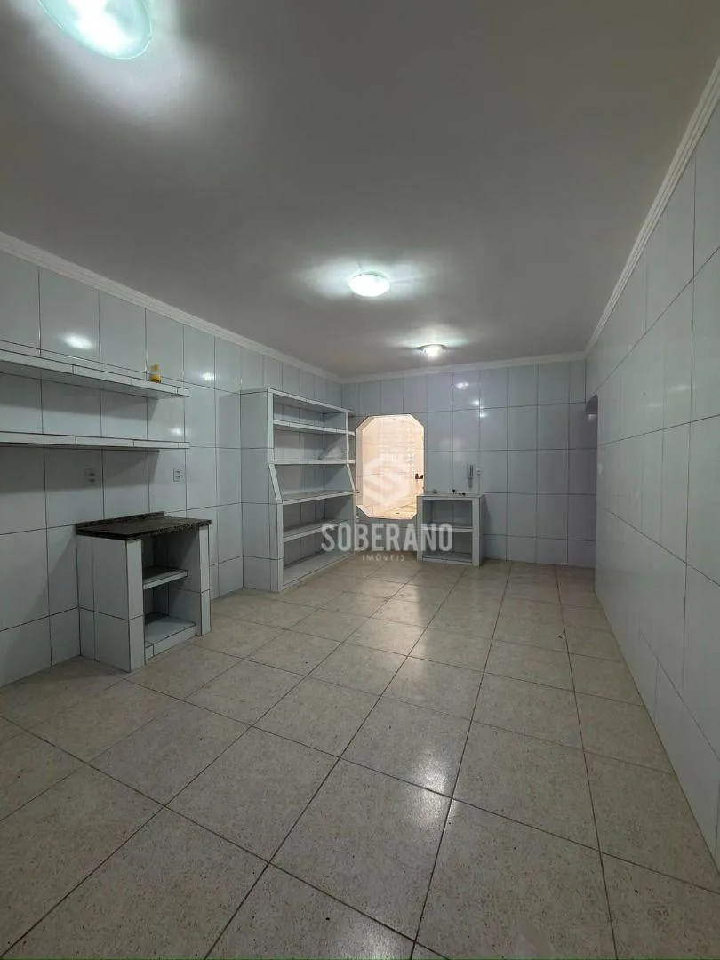 Casa para alugar com 3 quartos e 240 m² — photo 17