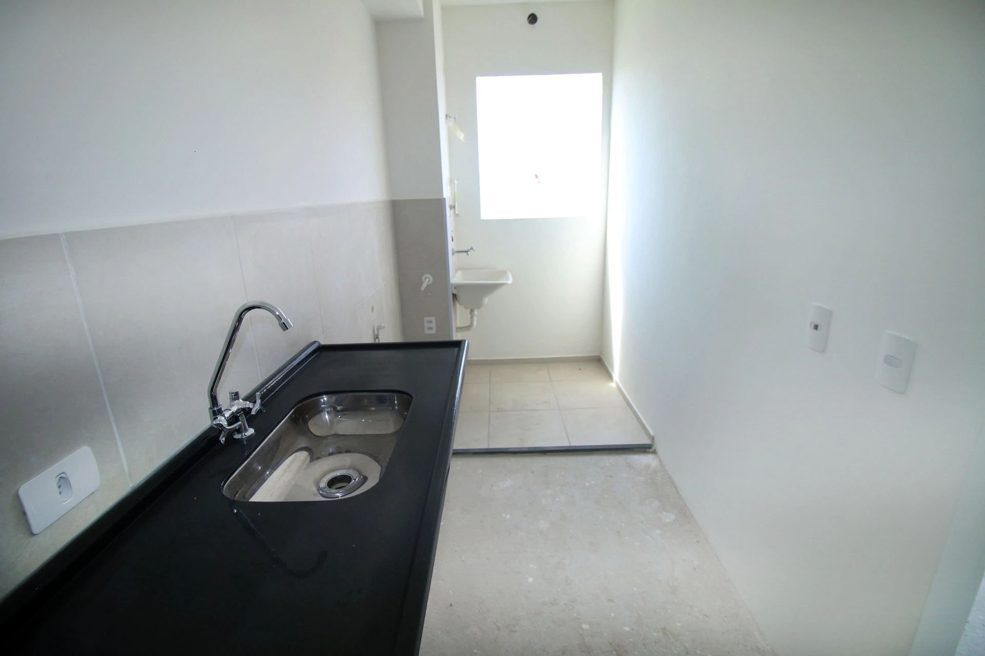 2-bedroom apartment in a building with a gym — photo 34