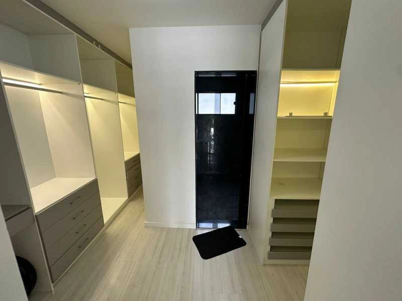 Casa com 4 suítes e 292 m², com 3 vagas e churrasqueira — photo 26