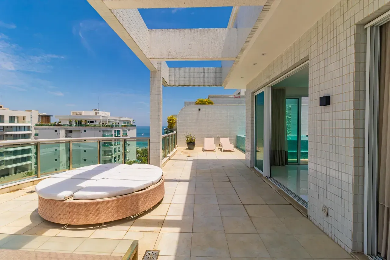 575 m² apartment with 4 en-suite bedrooms and 4 parking — photo 82