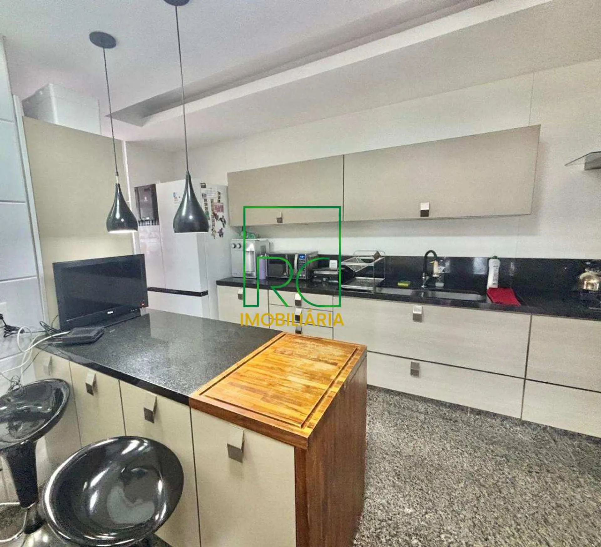 Apartamento com 4 quartos e varanda ampla — photo 31
