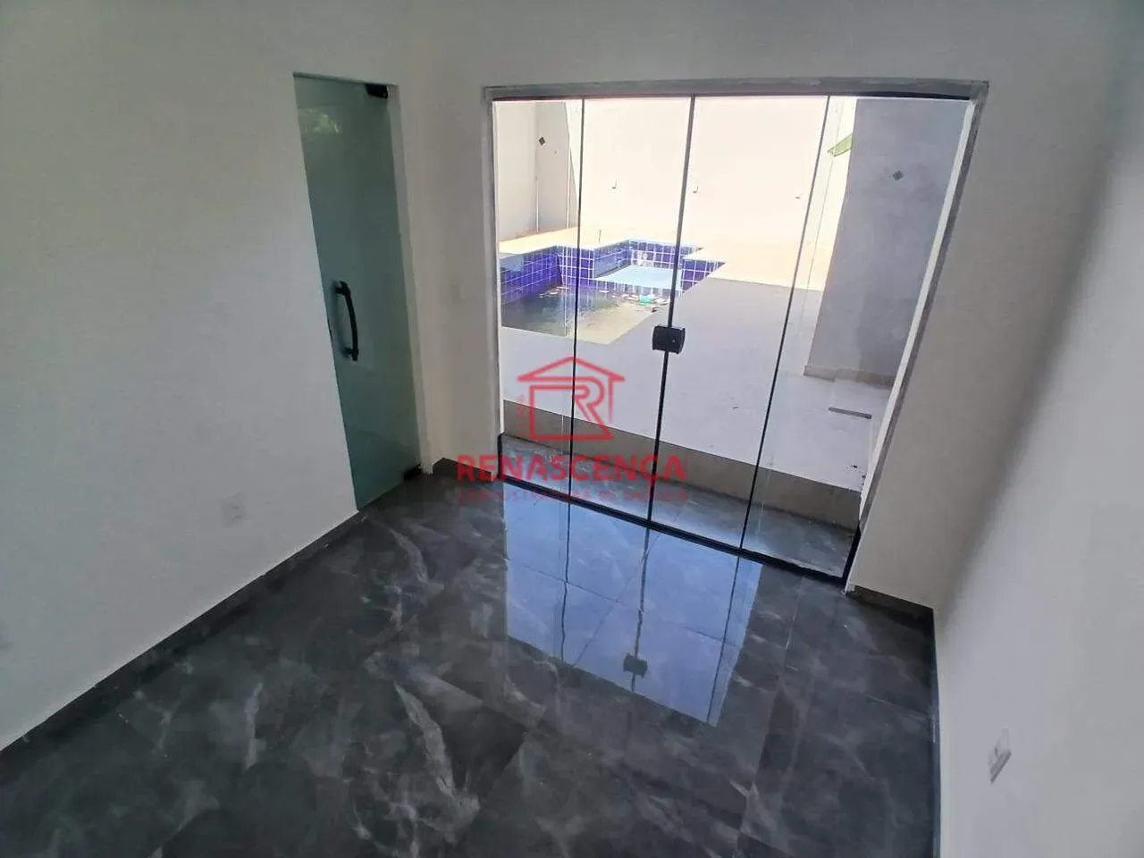 House with 5 bedrooms and 4 bathrooms, separate kitchen — photo 14