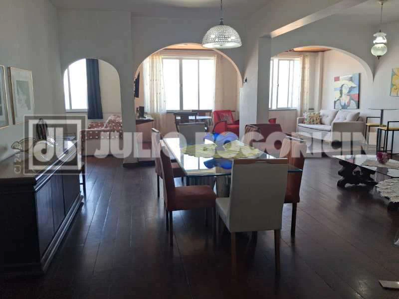 4-bedroom apartment with gas kitchen and 224 m² — photo 18