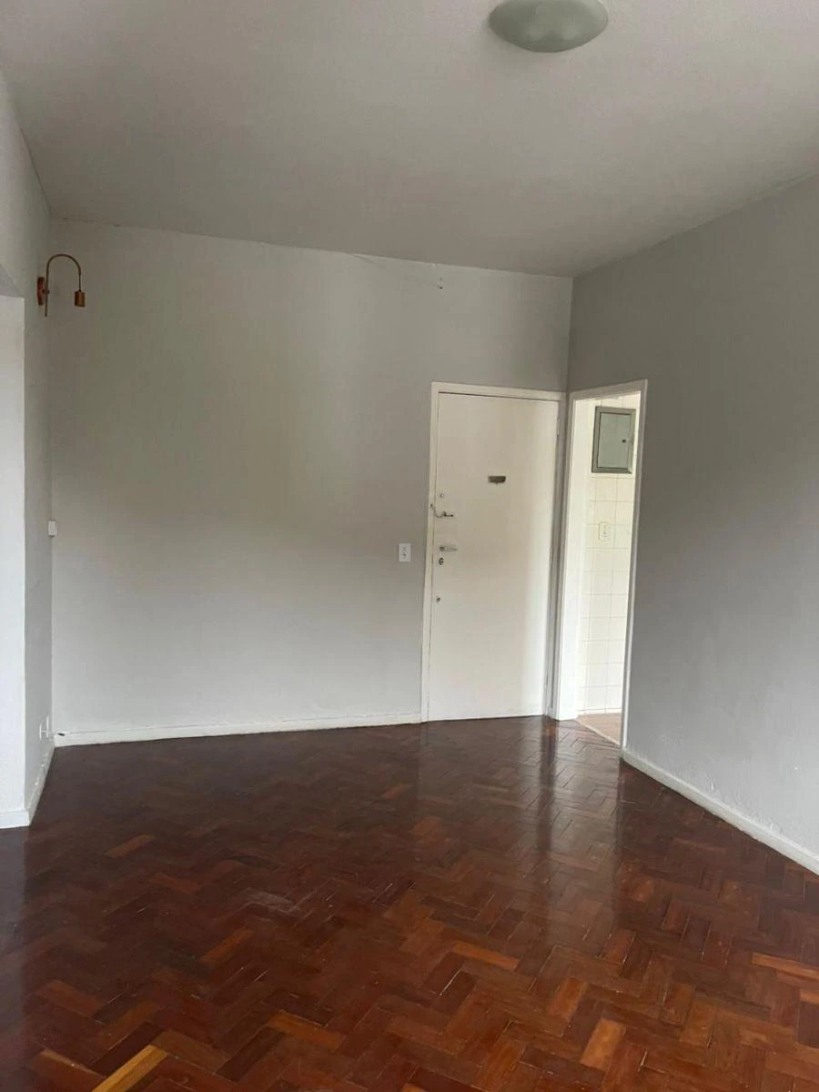 3-bedroom apartment with fitted kitchen cabinets — photo 13