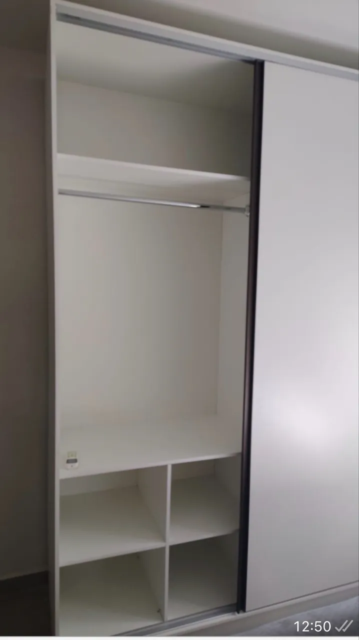 1-bedroom apartment with a glass-enclosed shower — photo 7