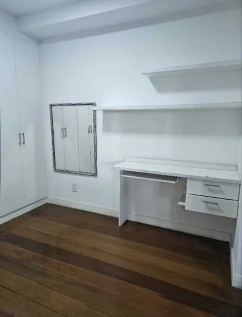 Apartment with 4 bedrooms and 5 bathrooms — photo 3