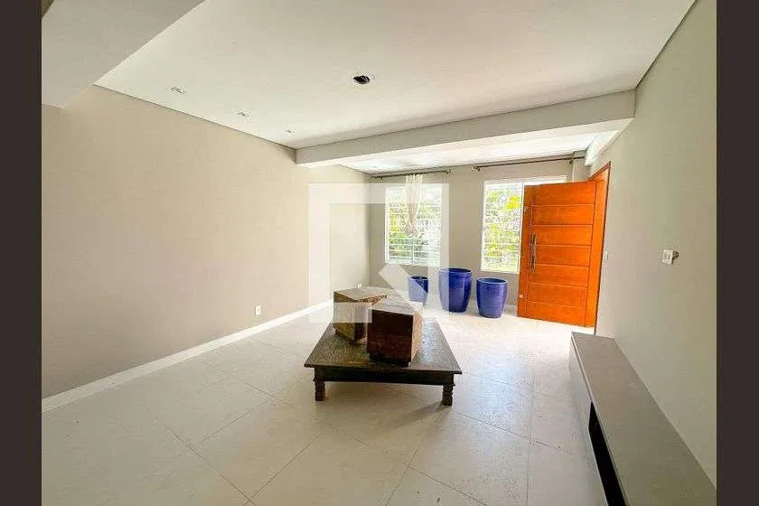 Casa de 2 dormitorios, 1 con baño propio, 300 m² — photo 17