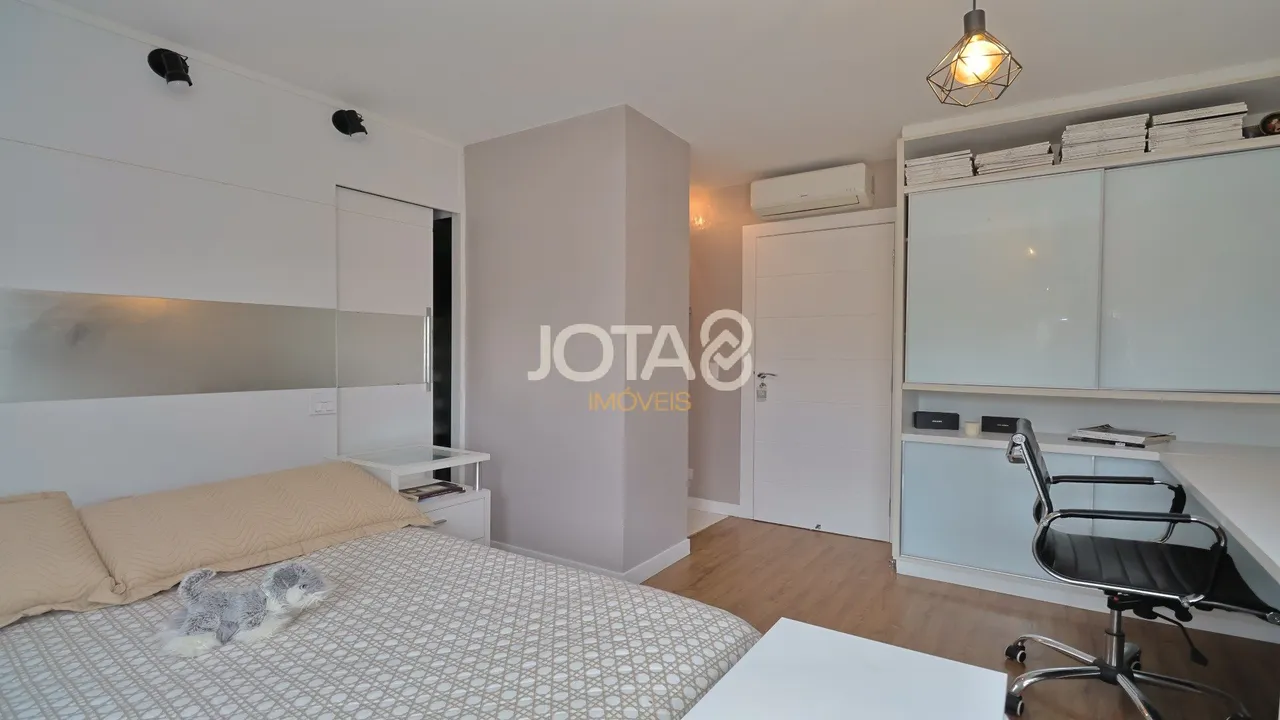 Furnished house with 4 bedrooms and open-plan kitchen — photo 20