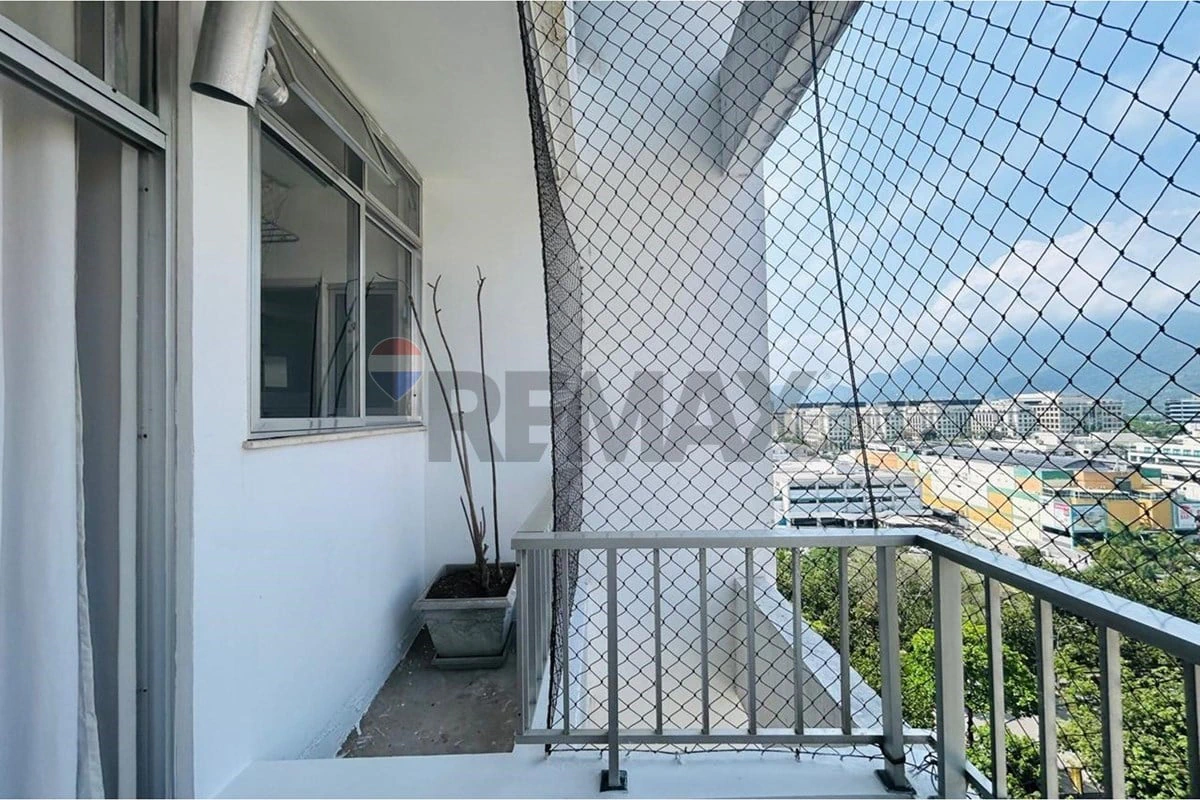 One-bedroom apartment in a building with a sauna — photo 18
