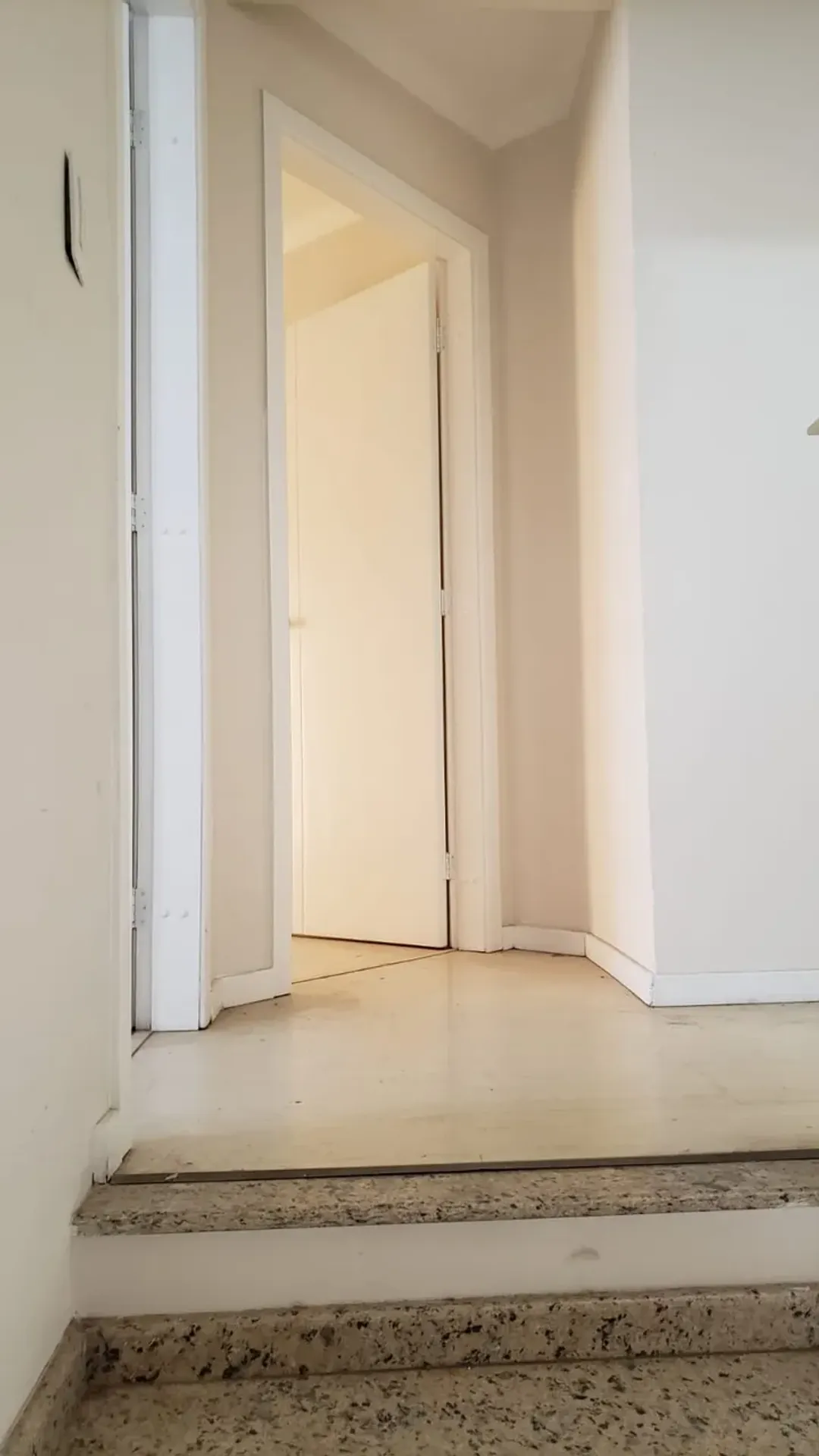 Casa com 4 quartos e 4 banheiros, 250 m² — photo 3
