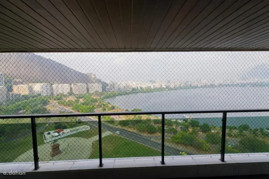 Apartamento de 400 m² com 4 quartos e 5 banheiros — photo 17