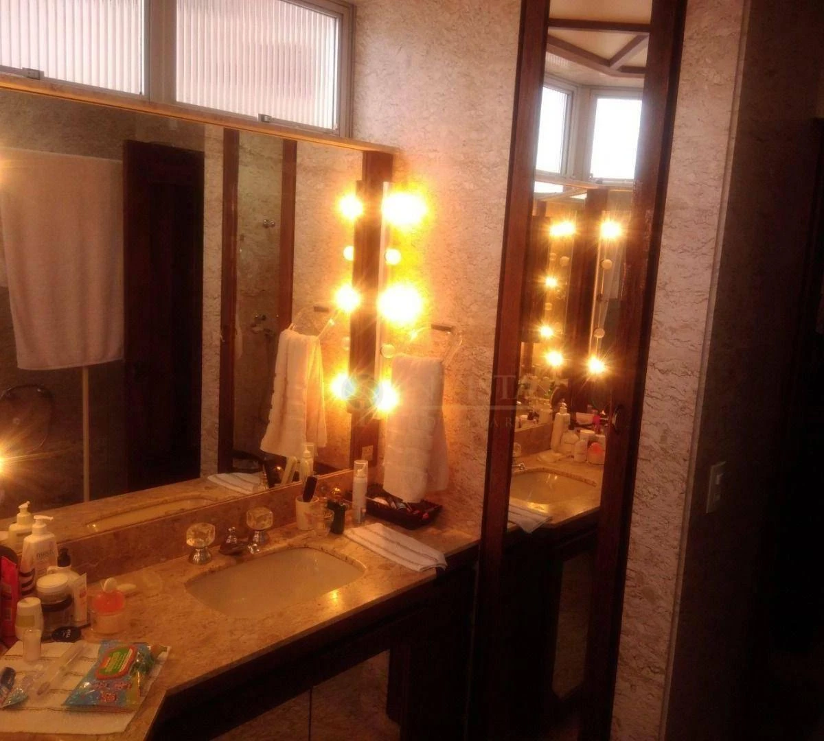 Apartamento semimobiliado com 4 quartos e 327 m² — photo 21