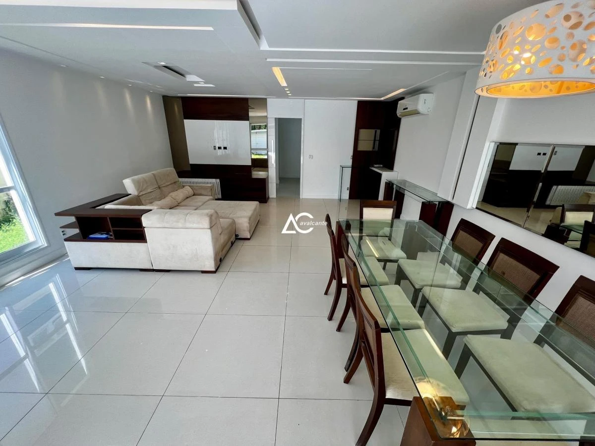 Casa de aluguel com 4 suítes e 270 m² — photo 3