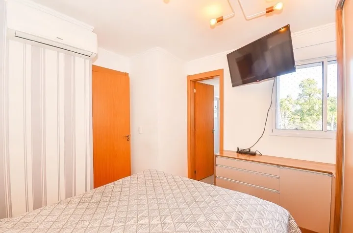 2-bedroom apartment with a washing machine in Curitiba — photo 4