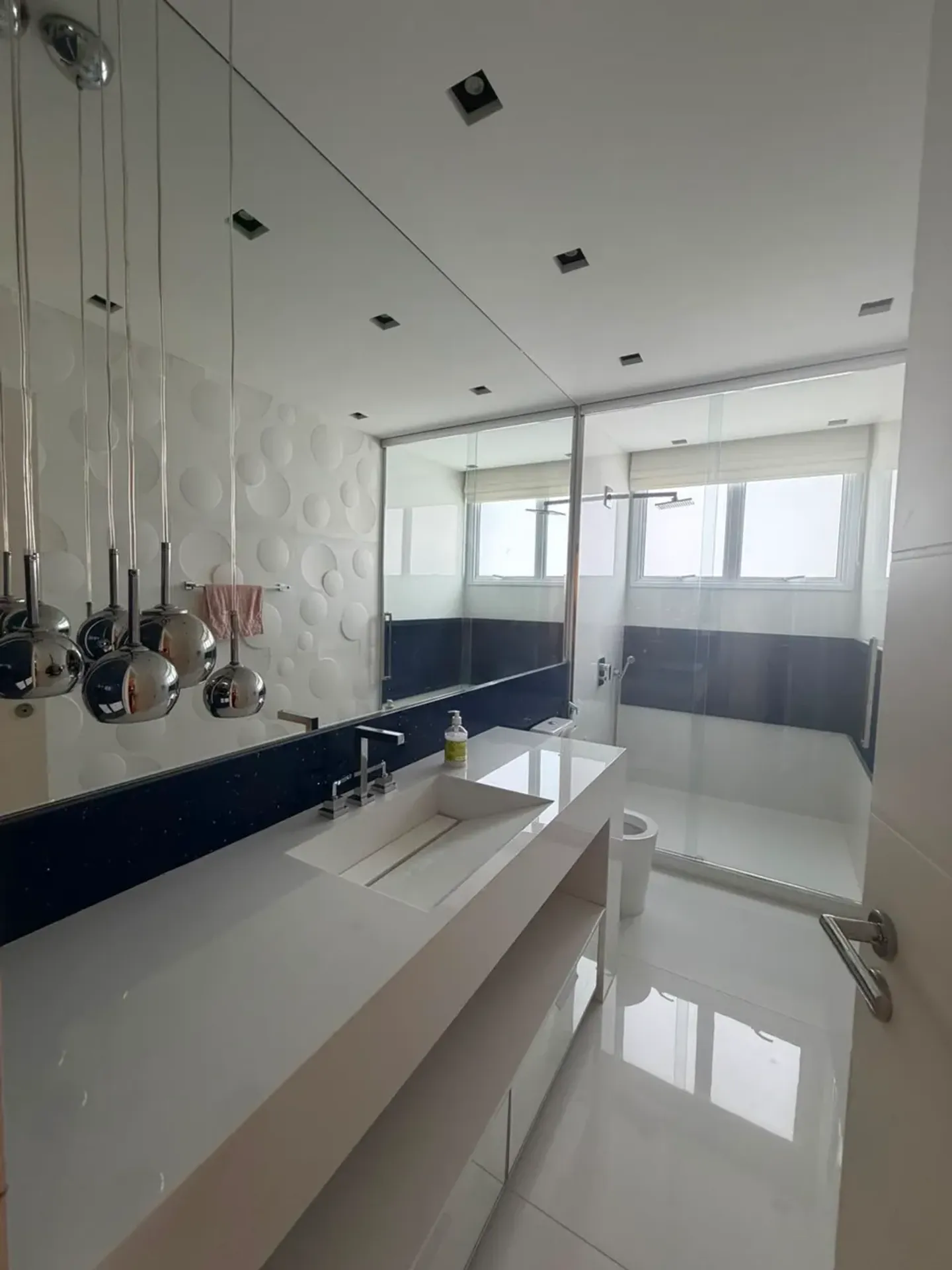 Furnished house with 5 bedrooms and 5 bathrooms, 700 m² — photo 25