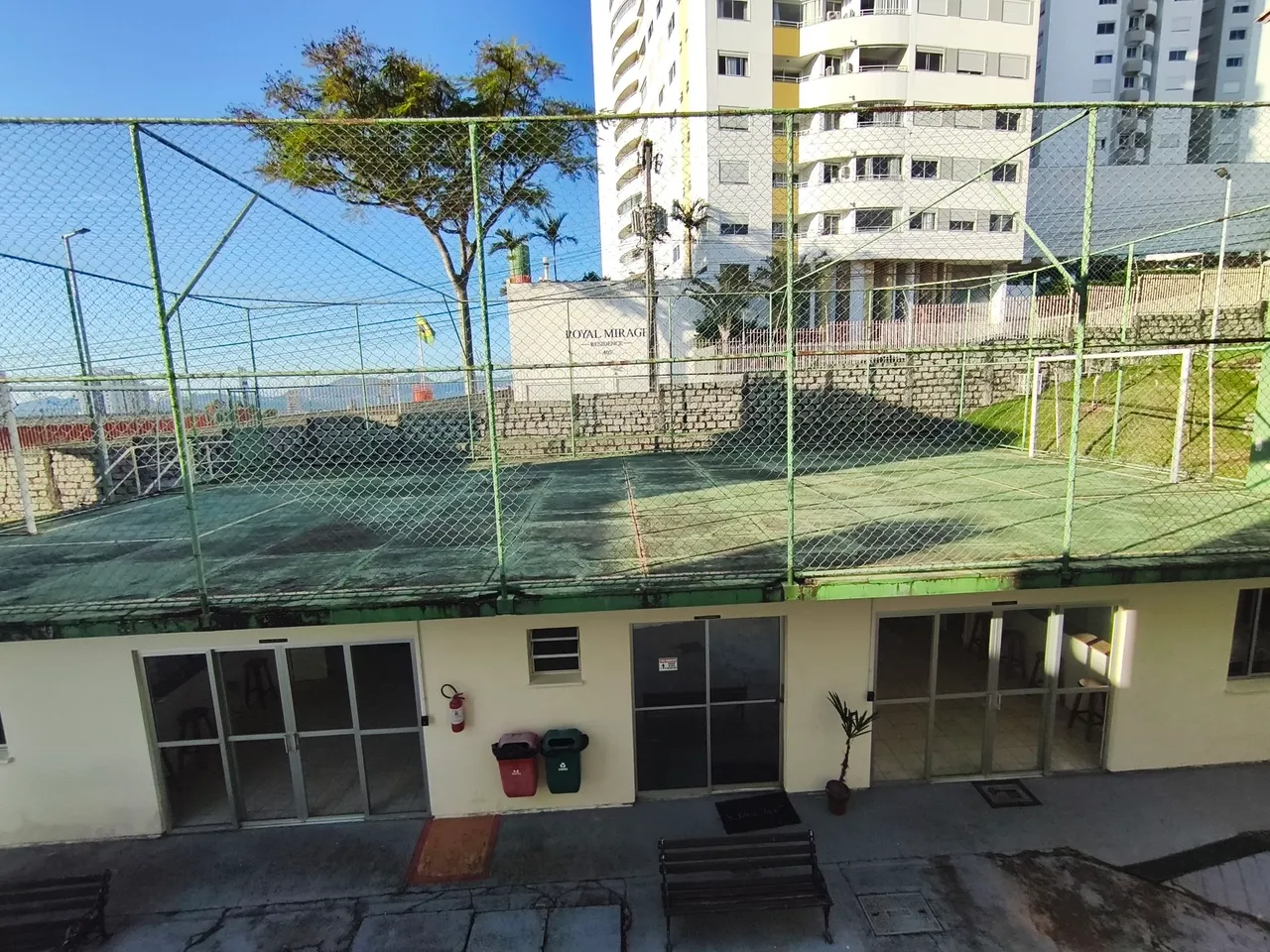 Unfurnished 2-bedroom apartment with 1 parking space — photo 10