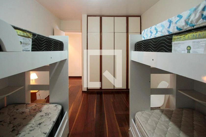 Меблированный дом с 4 спальнями и 3 сьютами, 450 м² — photo 36
