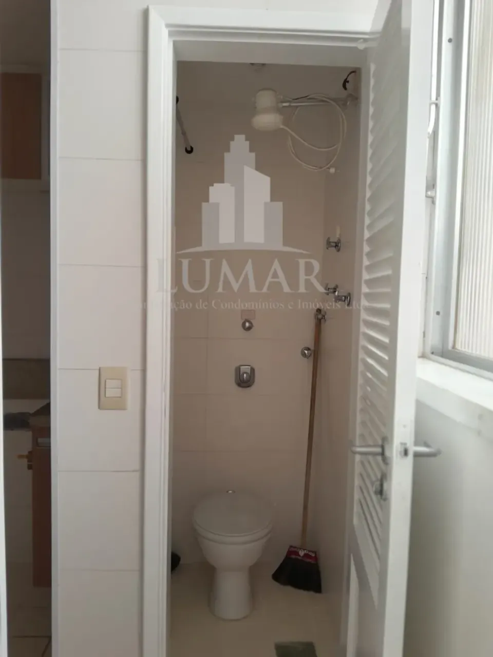 Apartamento sem mobília reformado com 2 quartos e vaga — photo 10