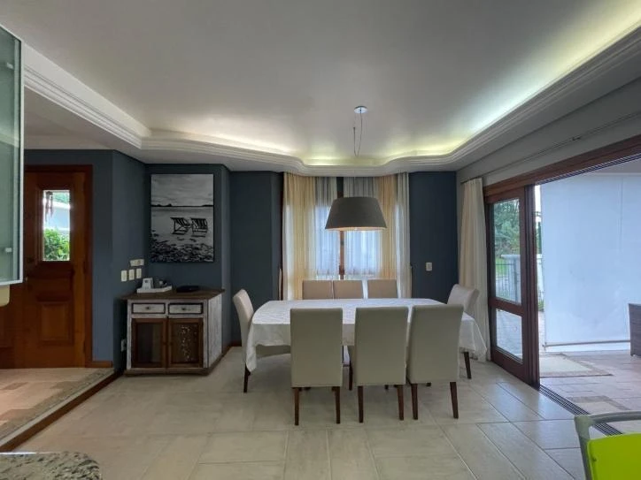 Ванна и 6 спален: дом 320 м² — photo 5