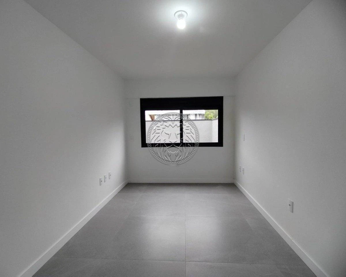 Пральна машина та 2 спальні: квартира 70 м² — photo 42