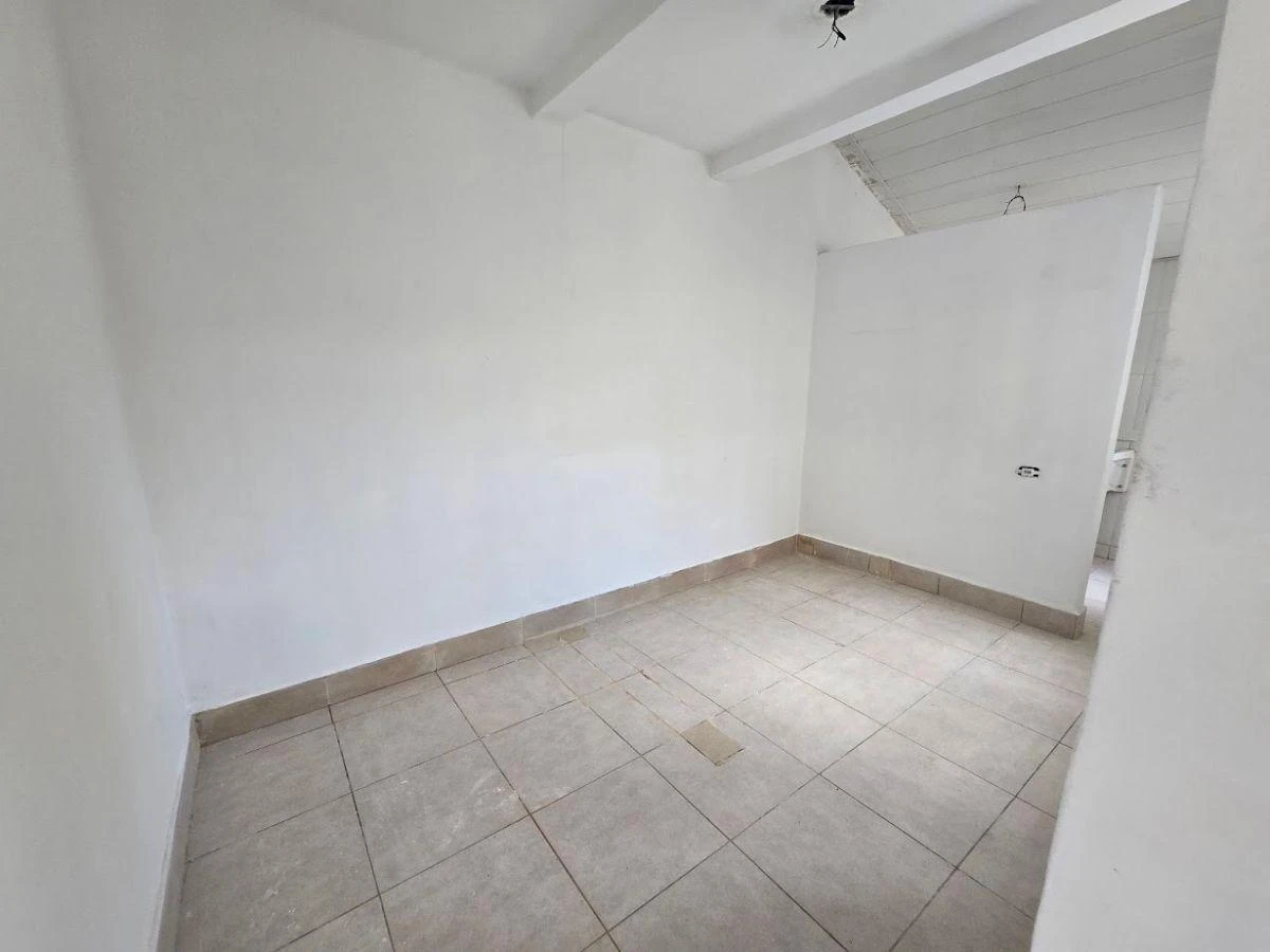 Triplex com 4 quartos e 2 suítes, 178 m² — photo 36