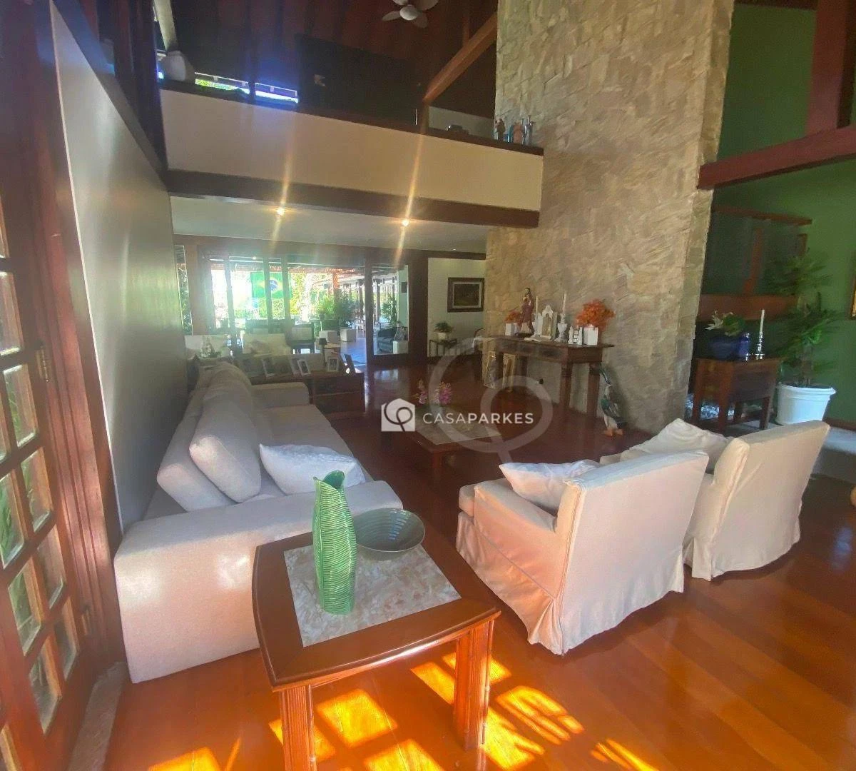 Casa com 5 quartos e 5 banheiros, 570 m², cozinha a gás — photo 23