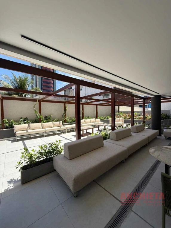 Furnished apartment, 60 m², with floor-to-ceiling windows — photo 3