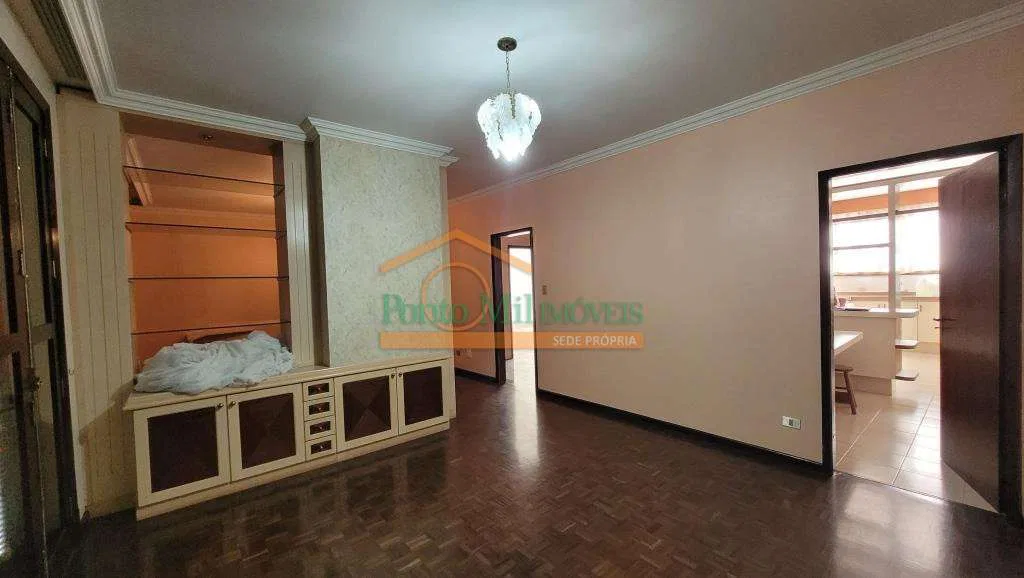 House with 3 bedrooms, 330 m² and 2 parking spaces — photo 26