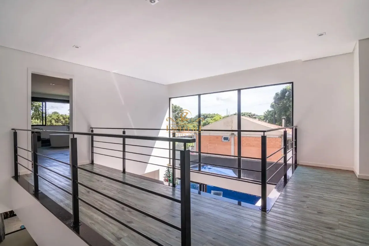 Furnished contemporary house with 3 bedrooms and 540 m² — photo 21