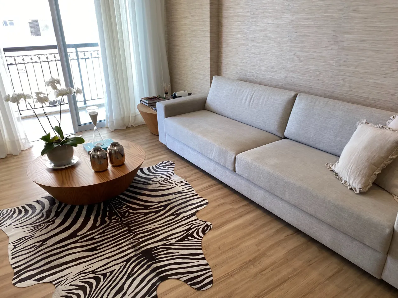 Furnished apartment with 2 bedrooms and 2 bathrooms
