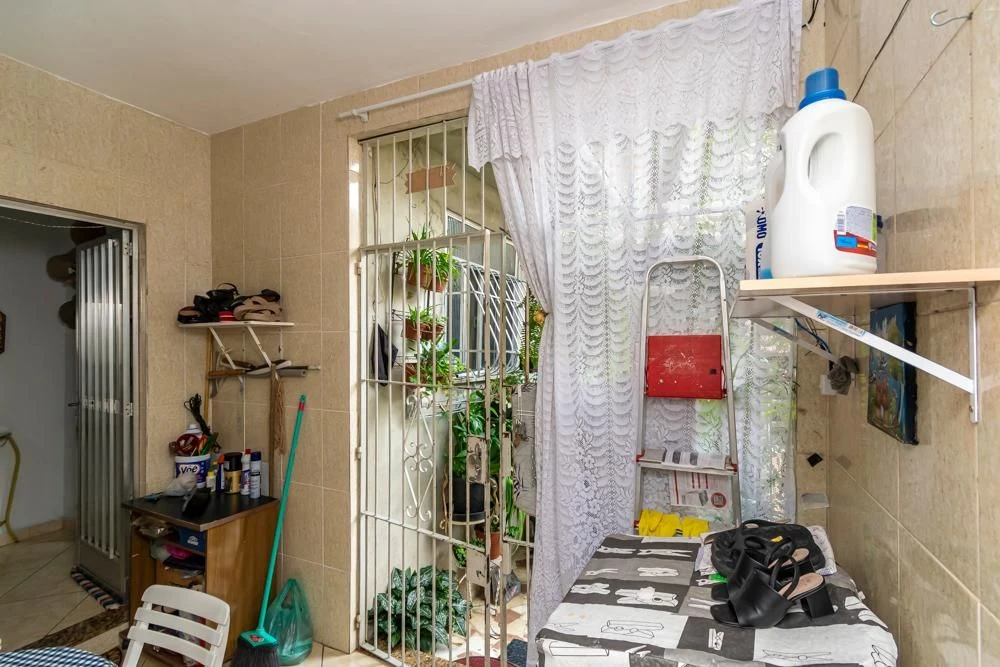 Furnished house with 5 bedrooms and a balcony — photo 56