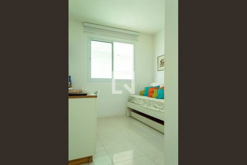 3 en-suite bedroom rental with 127 m² and 2 parking spots — photo 45