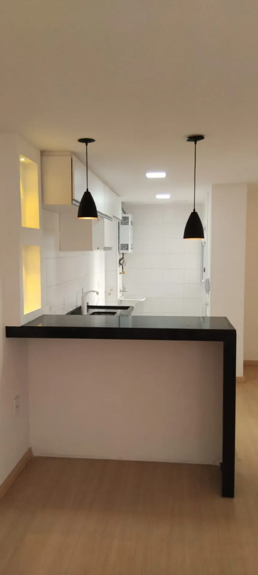 1 quarto e piso de madeira ou laminado: apartamento de 42 m² — photo 3