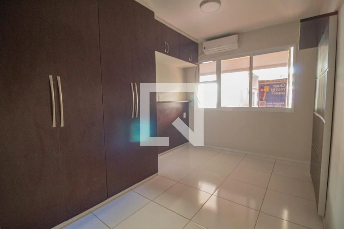 Furnished apartment, 75 m², with a walk-in closet — photo 6